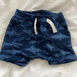 Old navy shark shorts never worn in perfect condition
